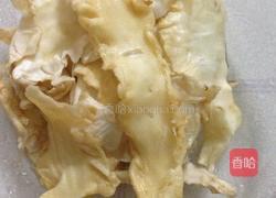鳕鱼胶炖鸡的做法图解1