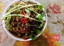 雪菜笋丝毛豆米烧杂鱼的做法图解5