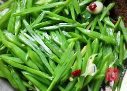芸豆炒火腿肠的做法图解6