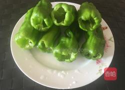 青椒塞肉的做法图解1