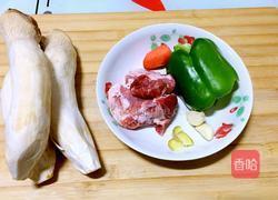 杏鲍菇炒肉的做法图解1