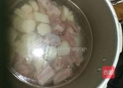 山药排骨汤的做法图解2