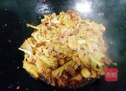 回锅肉炒花菜的做法图解8