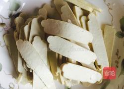韭菜苔炒白干的做法图解4