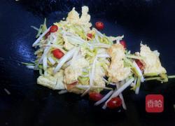 蒜黄炒鸡蛋的做法图解12