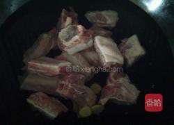 莲藕炖排骨的做法图解3