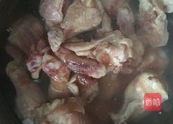 红酒炖翅根的做法图解1