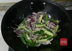 黄瓜洋葱炒鸡蛋的做法图解6