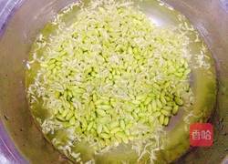 排骨烧青豆的做法图解1