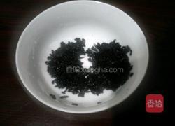 黑米红薯粥的做法图解1