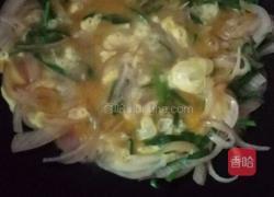 洋葱炒鸡蛋的做法图解3