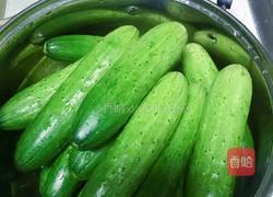 酸辣黄瓜的做法图解1