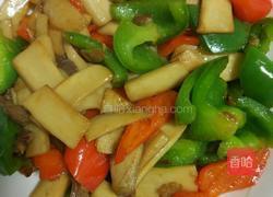 鸡腿菇炒彩椒的做法图解4