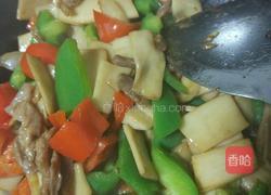 鸡腿菇炒彩椒的做法图解3