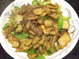 杏鲍菇炒肉