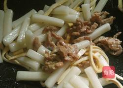 九芽肉丝炒年糕的做法图解13