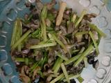 芹菜炒鸡胗