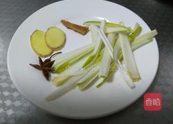 椒盐驴肉丝的做法图解2