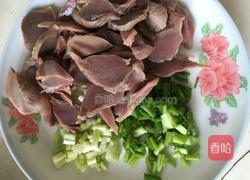 花菜炒鸭胗的做法图解2