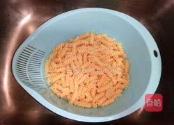 洋葱肉酱意面的做法图解2