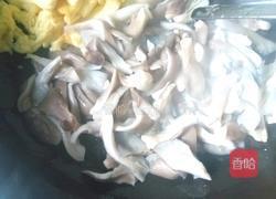 平菇炒鸡蛋的做法图解8