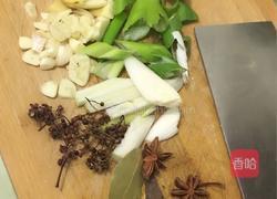 红烧白鲢鱼的做法图解2