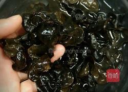木耳炒白菜的做法图解3