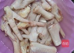 淮山莲藕鸡脚汤的做法图解3