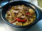 农家干豆角焖鸡