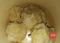 猪排骨炖酸菜的做法图解3