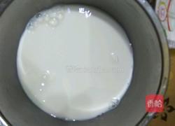 炼乳鸡蛋布丁的做法图解2