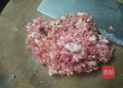 饺子皮锅贴的做法图解1