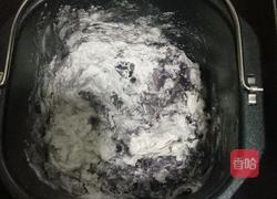 黑米面芝麻甜馅包的做法图解1
