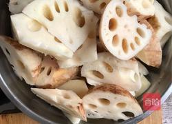 莲藕炖鸡腿的做法图解5