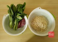 青菜肉丝炒面的做法图解1