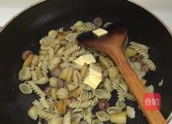 土豆香肠炒意大利面的做法图解8