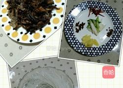 三黄鸡炖榛蘑粉条的做法图解2