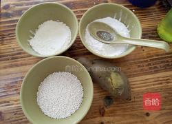红薯饼的做法图解1
