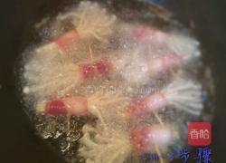 油炸培根肉卷金针菇的做法图解3
