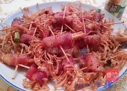 油炸培根肉卷金针菇的做法图解6