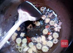 黄瓜炒肉的做法图解2