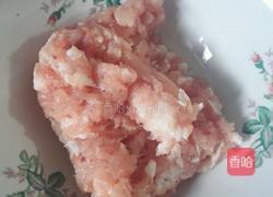 香干猪肉馅饺子的做法图解1