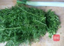 茴香猪肉蒸饺的做法图解1