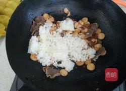 葱花蛋包炒饭的做法图解4