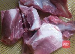 萝卜排骨汤的做法图解2