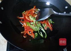 青红椒炒猪耳朵的做法图解4