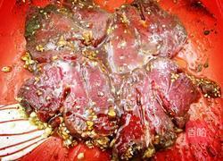 黑胡椒小牛排的做法图解2