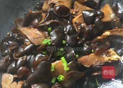 猪舌炒木耳的做法图解7
