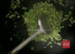 青椒炒蛋的做法图解3