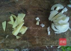 芹菜炒豆干的做法图解3